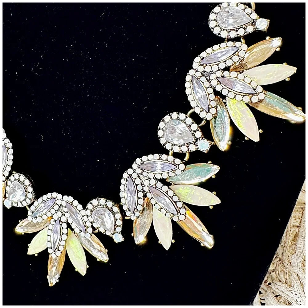 Anthro “Lavande Bib Necklace” by BaubleBar - Picture 4 of 10
